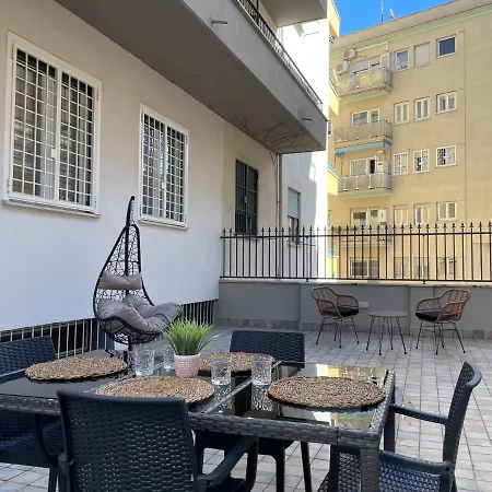 Noh Irnerio Modern 2 Bdr Huge Private Terrace アパート ローマ