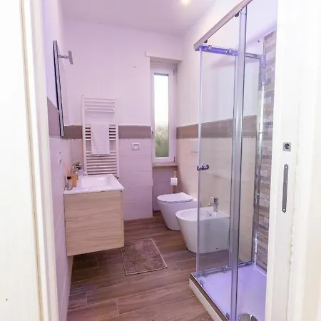 アパート Noh Irnerio Modern 2 Bdr Huge Private Terrace ローマ