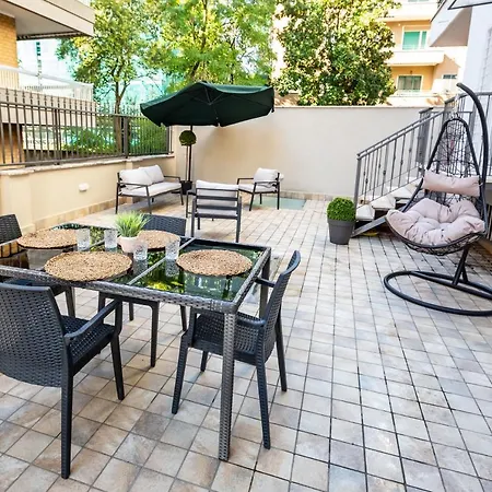 Noh Irnerio Modern 2 Bdr Huge Private Terrace アパート ローマ