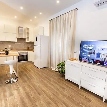Noh Irnerio Modern 2 Bdr Huge Private Terrace アパート