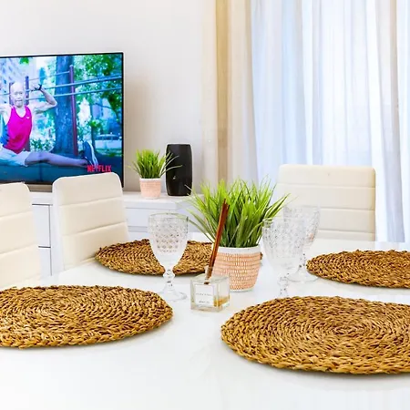 Noh Collection 2bdr Apartment- Vatican Area * Rome