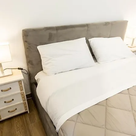 Noh Collection 2bdr Apartment- Vatican Area Apartment Rome