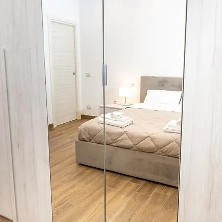 Noh Collection 2bdr Apartment- Vatican Area Apartment *
