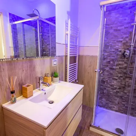 Noh Collection 2bdr Apartment- Vatican Area