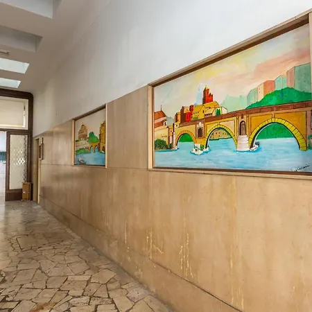 Noh Collection 2bdr Apartment- Vatican Area