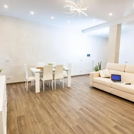 Noh Collection 2bdr Apartment- Vatican Area Apartment